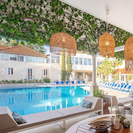 Hotel Waterman Kaktus Supetar Kültér fotó