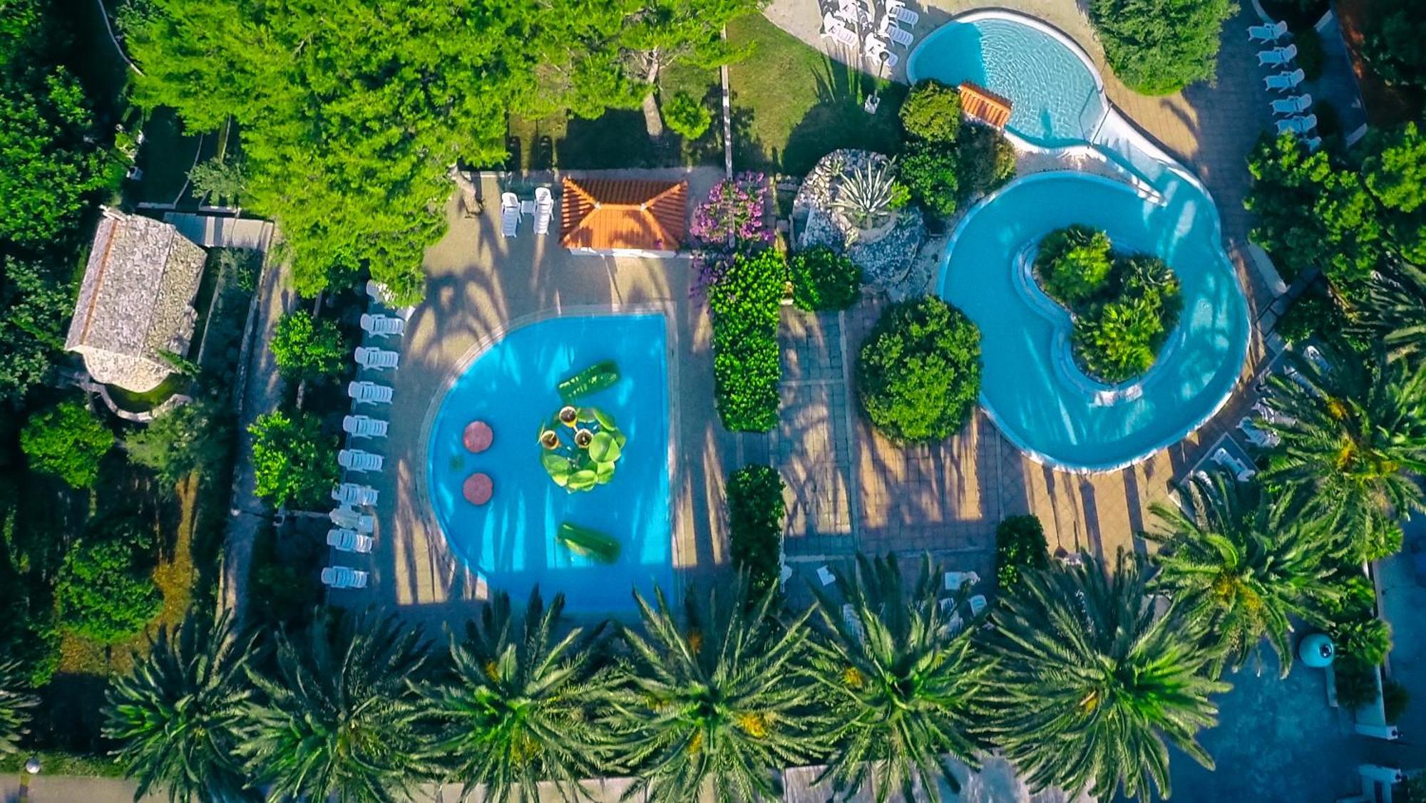 Hotel Waterman Kaktus Supetar Kültér fotó