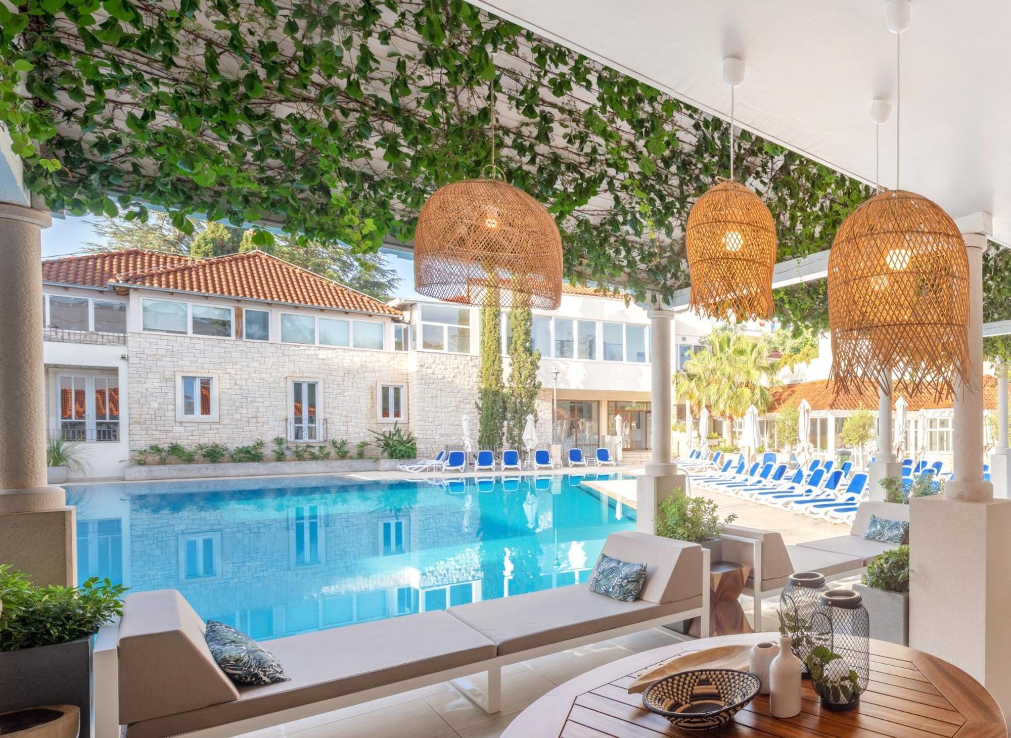 Hotel Waterman Kaktus Supetar Kültér fotó